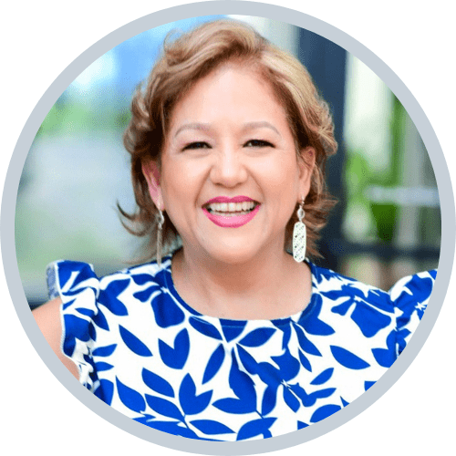 Meet Carolina Aponte from Caja Holding LLC